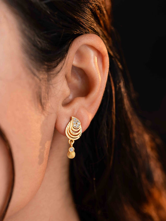 Riya studs