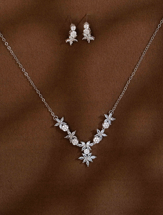 Velora Silver Necklace Set