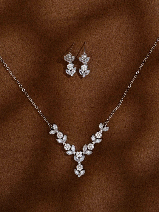 Charm Silver Necklace Set