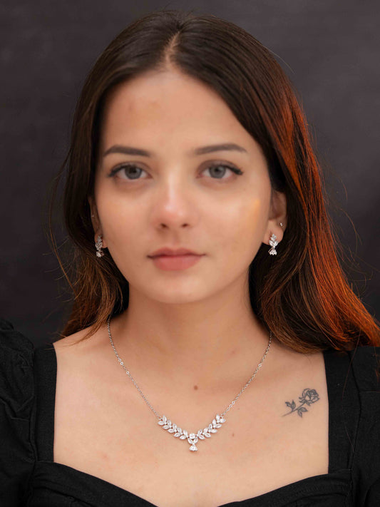 Aura Silver Necklace Set
