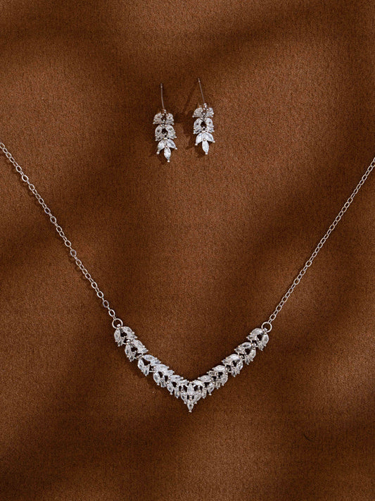 Tiyana Silver Necklace Set